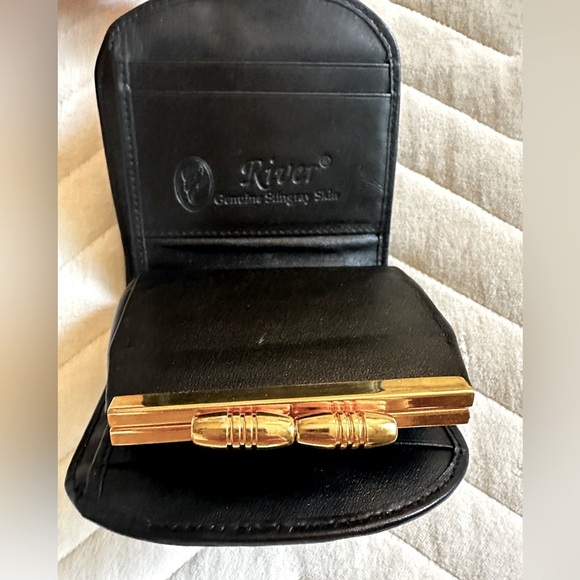 River Stingray Wallet - Picture 4 of 5